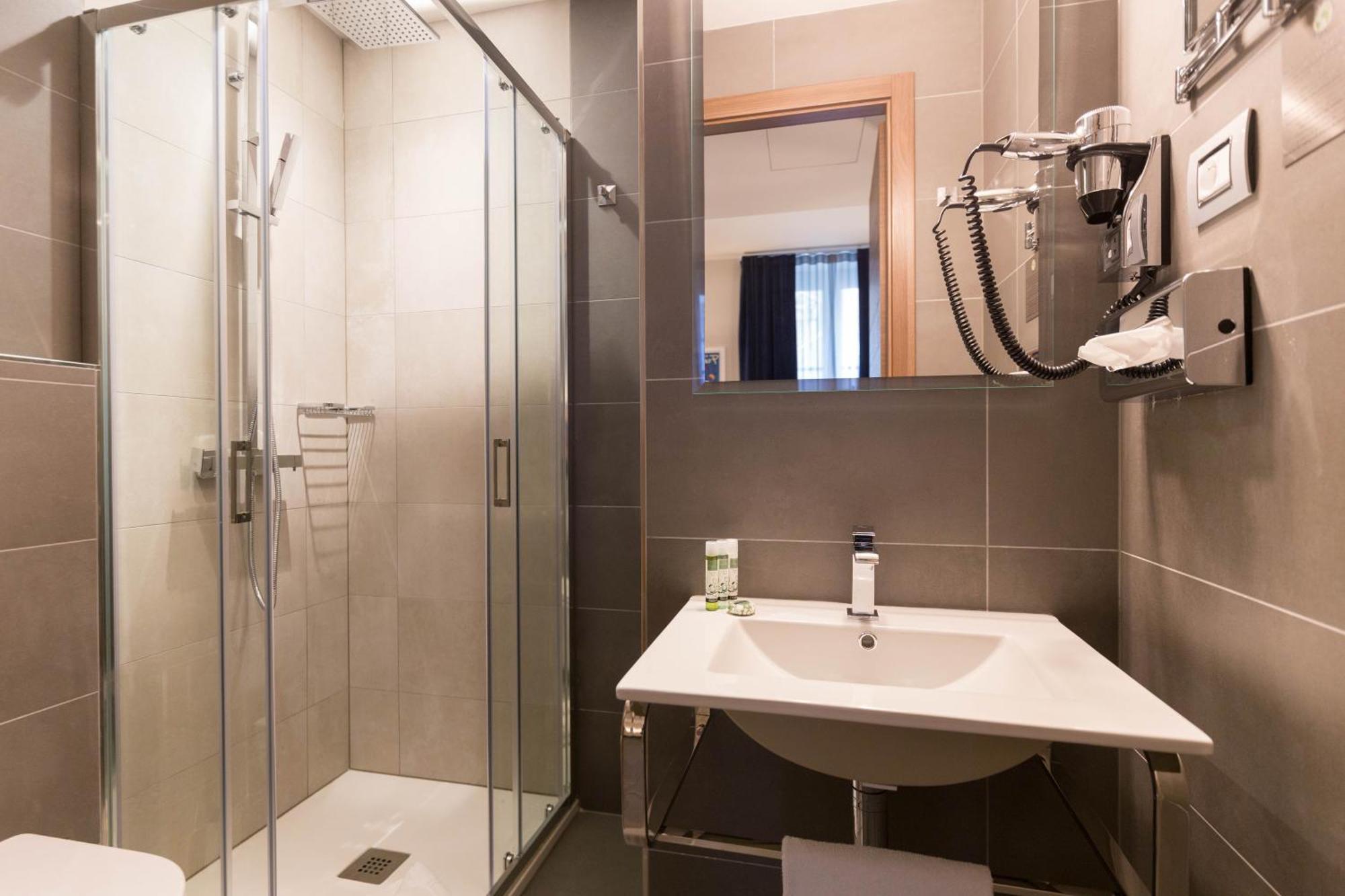 Hotel Nice Azur Riviera Habitación foto